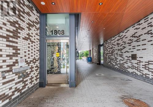 1808 Saint Clair Avenue, Toronto, ON - Outdoor