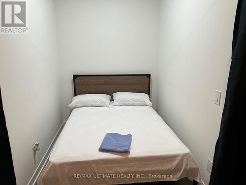 1808 Saint Clair Avenue, Toronto, ON - Indoor Photo Showing Bedroom