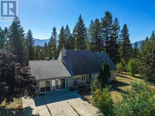 552 Wellspring Road, Creston, BC - Outdoor