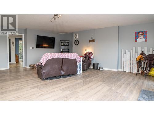 552 Wellspring Road, Creston, BC - Indoor