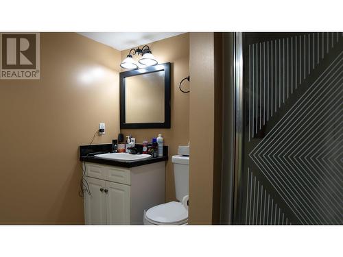 Downstairs bathroom - 552 Wellspring Road, Creston, BC - Indoor Photo Showing Bathroom