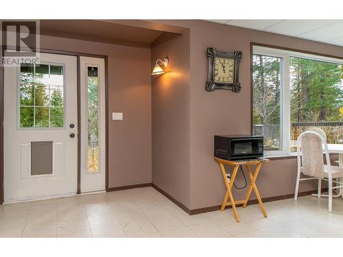 Downstairs suite separate entrance - 552 Wellspring Road, Creston, BC - Indoor