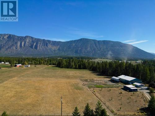 552 Wellspring Road, Creston, BC - Outdoor With View