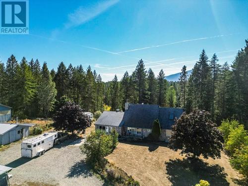 552 Wellspring Road, Creston, BC - Outdoor