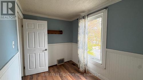 Upper - 5114 Mcrae Street, Niagara Falls, ON - Indoor Photo Showing Other Room