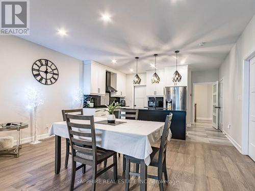 3931 Mitchell Crescent, Niagara Falls, ON - Indoor Photo Showing Dining Room