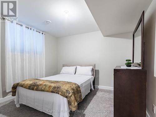 3931 Mitchell Crescent, Niagara Falls, ON - Indoor Photo Showing Bedroom