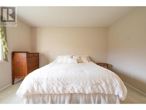 5888 Okanagan Landing Road Unit# 18, Vernon, BC - Indoor Photo Showing Bedroom