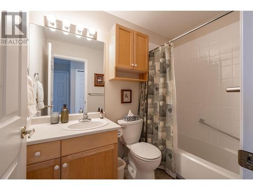 5888 Okanagan Landing Road Unit# 18, Vernon, BC - Indoor Photo Showing Bathroom