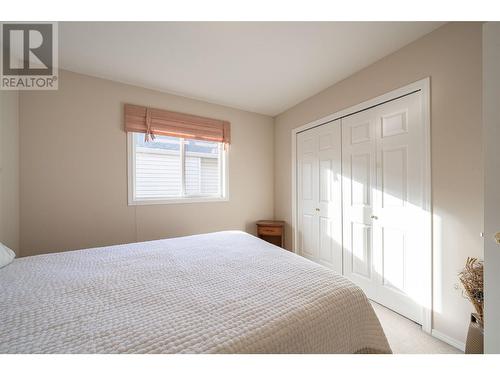 5888 Okanagan Landing Road Unit# 18, Vernon, BC - Indoor Photo Showing Bedroom