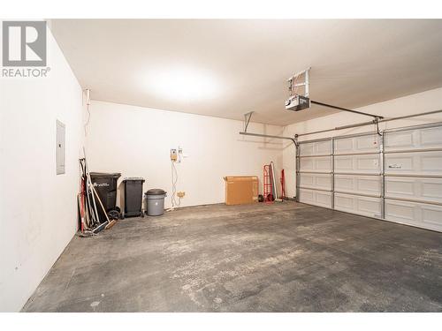 5888 Okanagan Landing Road Unit# 18, Vernon, BC - Indoor Photo Showing Garage