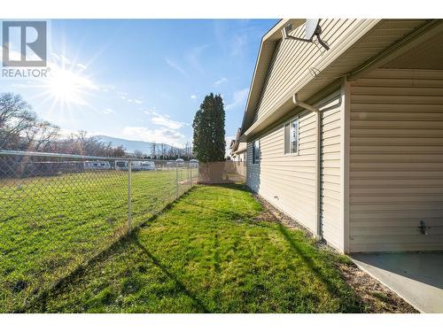 5888 Okanagan Landing Road Unit# 18, Vernon, BC - Outdoor