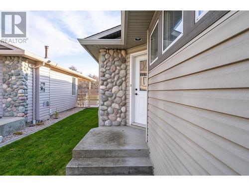 5888 Okanagan Landing Road Unit# 18, Vernon, BC - Outdoor With Exterior