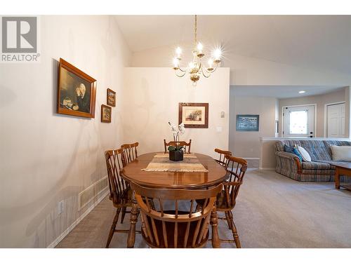 5888 Okanagan Landing Road Unit# 18, Vernon, BC - Indoor Photo Showing Dining Room