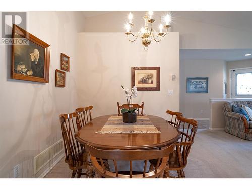 5888 Okanagan Landing Road Unit# 18, Vernon, BC - Indoor Photo Showing Dining Room