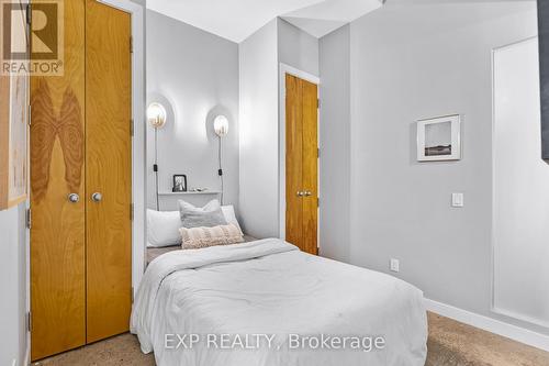 640 - 155 Dalhousie Street, Toronto, ON - Indoor Photo Showing Bedroom