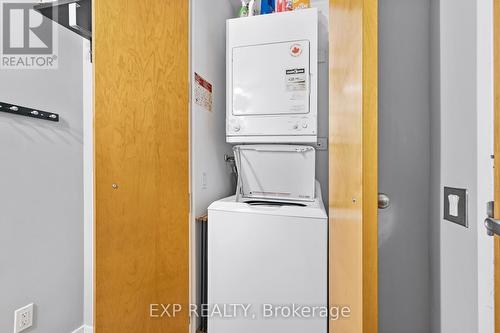 640 - 155 Dalhousie Street, Toronto, ON - Indoor Photo Showing Laundry Room