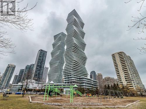 5907 - 3883 Quartz Road N, Mississauga, ON - Outdoor With Facade