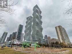 5907 - 3883 QUARTZ ROAD N  Mississauga, ON L5B 4M6