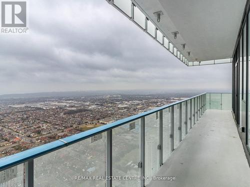 5907 - 3883 Quartz Road N, Mississauga, ON - Outdoor With View