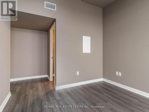 5907 - 3883 Quartz Road N, Mississauga, ON - Indoor Photo Showing Other Room