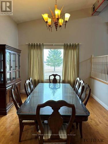 1632 2 & 3 Concession, Cochrane, ON - Indoor Photo Showing Dining Room