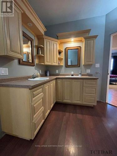 1632 2 & 3 Concession, Cochrane, ON - Indoor Photo Showing Kitchen