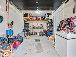 Garage - 