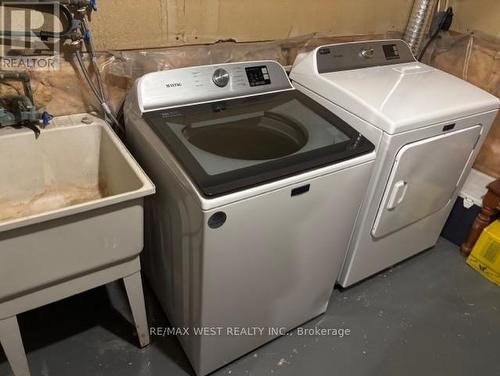 348 Brownridge Drive, Vaughan, ON - Indoor Photo Showing Laundry Room