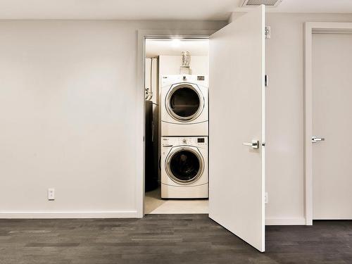 Laundry room - 508-2727 Rue St-Patrick, Montréal (Le Sud-Ouest), QC - Indoor Photo Showing Laundry Room