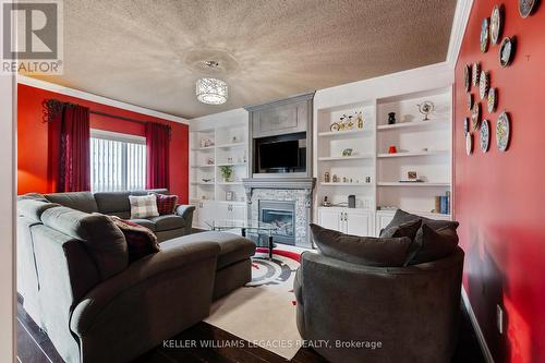 865 O'Reilly Crescent, Shelburne, ON - Indoor Photo Showing Living Room With Fireplace