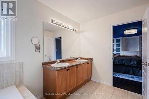 865 O'Reilly Crescent, Shelburne, ON - Indoor Photo Showing Bathroom