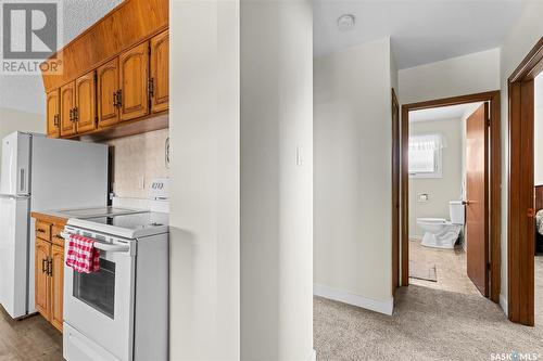 1239 Hochelaga Street W, Moose Jaw, SK - Indoor Photo Showing Kitchen