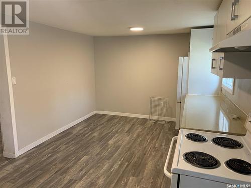 441 R Avenue S, Saskatoon, SK - Indoor Photo Showing Kitchen