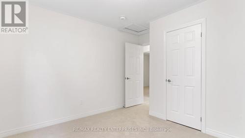 Main/Up - 3938 Koenig Road S, Burlington, ON - Indoor Photo Showing Other Room