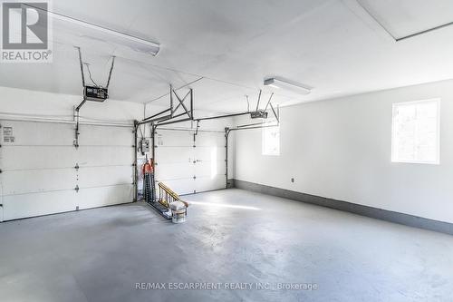 2005 Kilbride Street, Burlington, ON - Indoor Photo Showing Garage