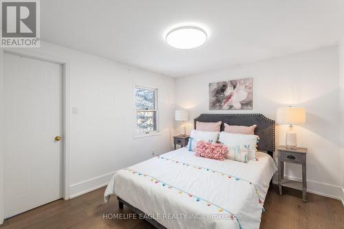 5 Mendys Forest, Aurora, ON - Indoor Photo Showing Bedroom