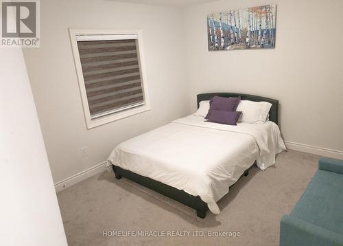 482 Wheat Boom Drive, Oakville, ON - Indoor Photo Showing Bedroom