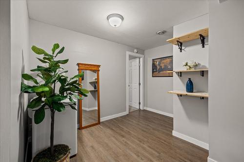 1397 Braemar Street, Kelowna, BC - Indoor Photo Showing Other Room