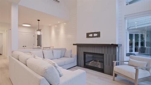 3040 Landry Crescent, Summerland, BC - Indoor Photo Showing Living Room With Fireplace