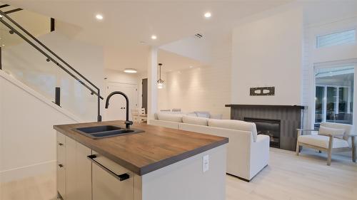 3040 Landry Crescent, Summerland, BC - Indoor Photo Showing Kitchen With Double Sink