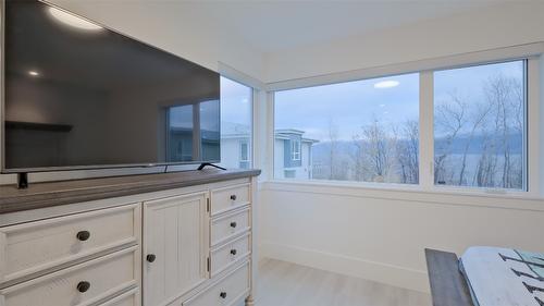 3040 Landry Crescent, Summerland, BC - Indoor