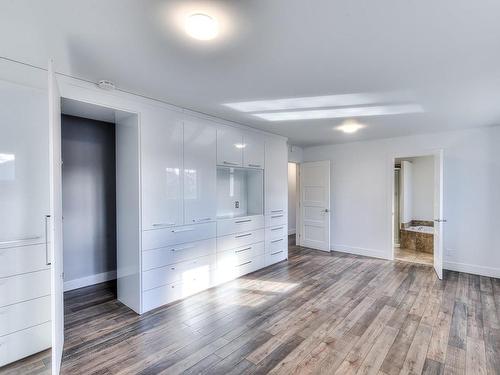 Master bedroom - 10 37E Avenue, Bois-Des-Filion, QC - Indoor Photo Showing Other Room