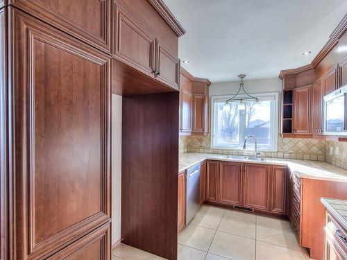 Kitchen - 10 37E Avenue, Bois-Des-Filion, QC - Indoor Photo Showing Kitchen With Double Sink