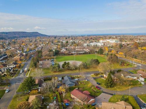 2 North Crt N, Grimsby, ON - Outdoor With View