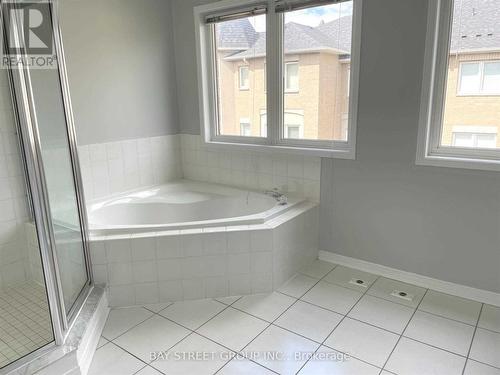 2105 - 19 Rosebank Drive, Toronto, ON - Indoor Photo Showing Bathroom