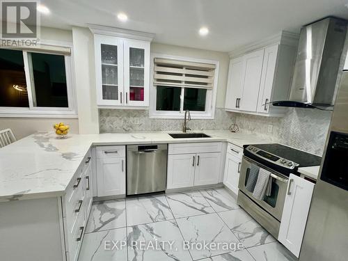 44 Athenia Court, Toronto, ON - Indoor Photo Showing Kitchen With Upgraded Kitchen