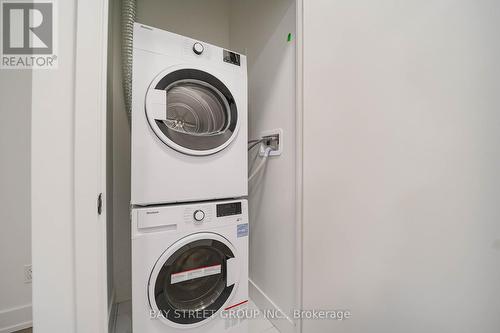 711 - 308 Jarvis Street, Toronto, ON - Indoor Photo Showing Laundry Room