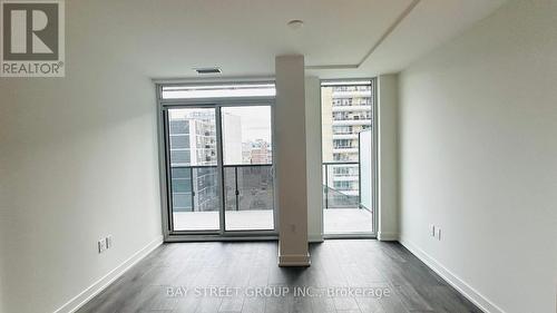 812S - 127 Broadway Avenue, Toronto, ON - Indoor Photo Showing Other Room