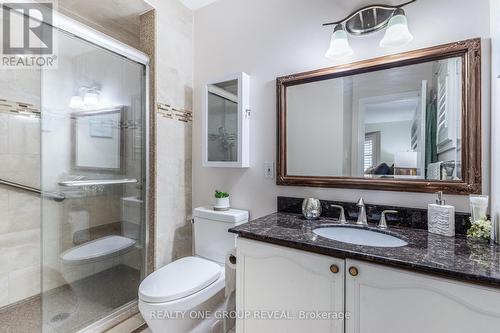 125 Ardwick Street E, Whitby, ON - Indoor Photo Showing Bathroom